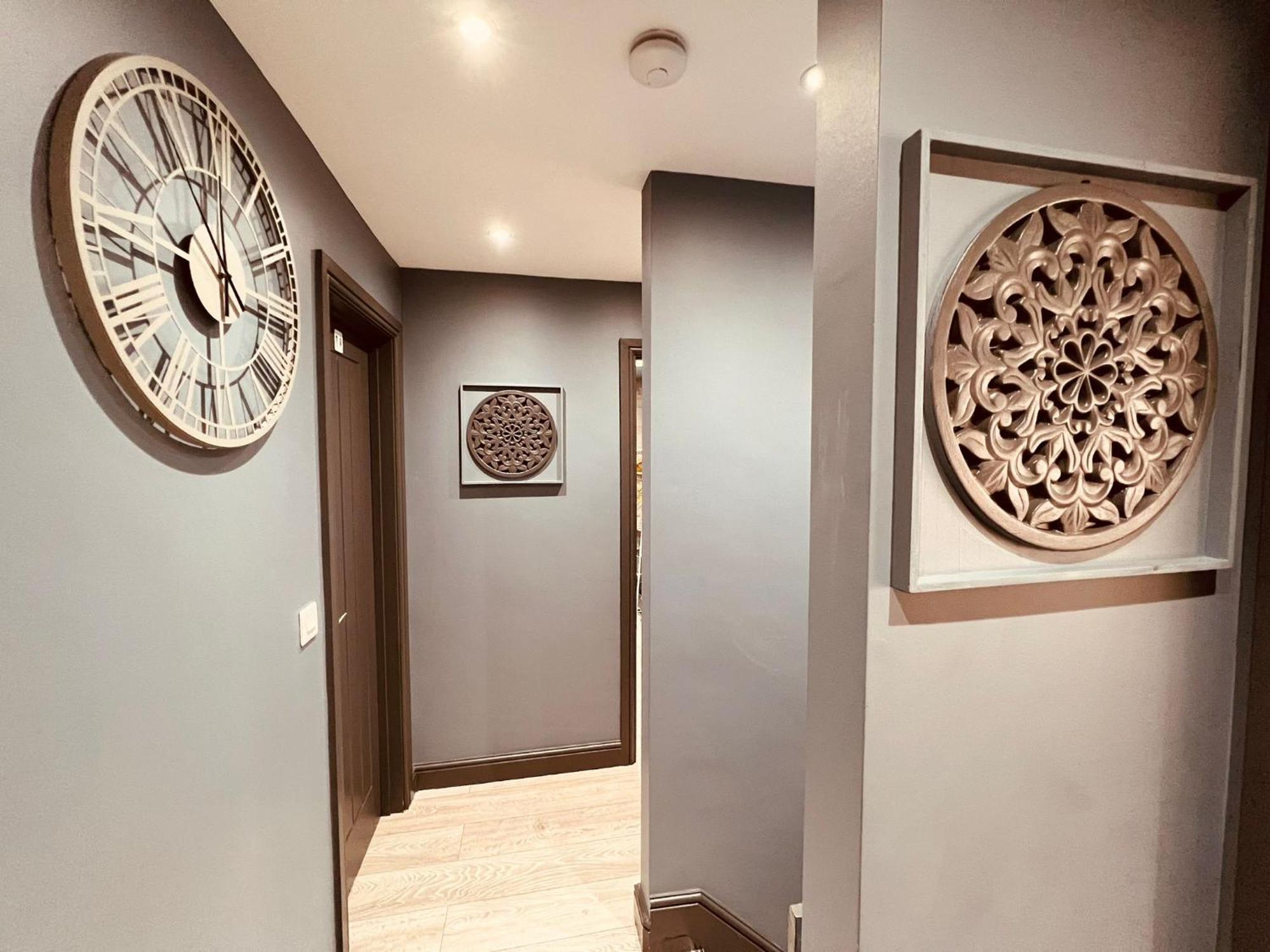 Modern Suites -5 Bedroom House- With Free Parking Birmingham City Εξωτερικό φωτογραφία