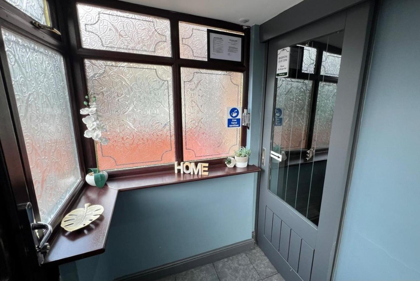 Modern Suites -5 Bedroom House- With Free Parking Birmingham City Εξωτερικό φωτογραφία