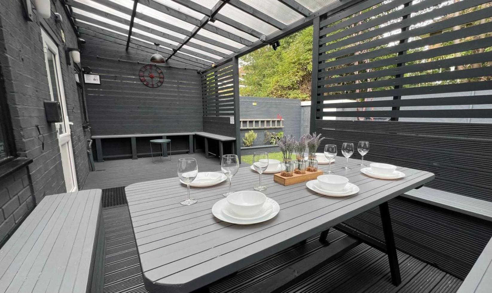 Modern Suites -5 Bedroom House- With Free Parking Birmingham City Εξωτερικό φωτογραφία