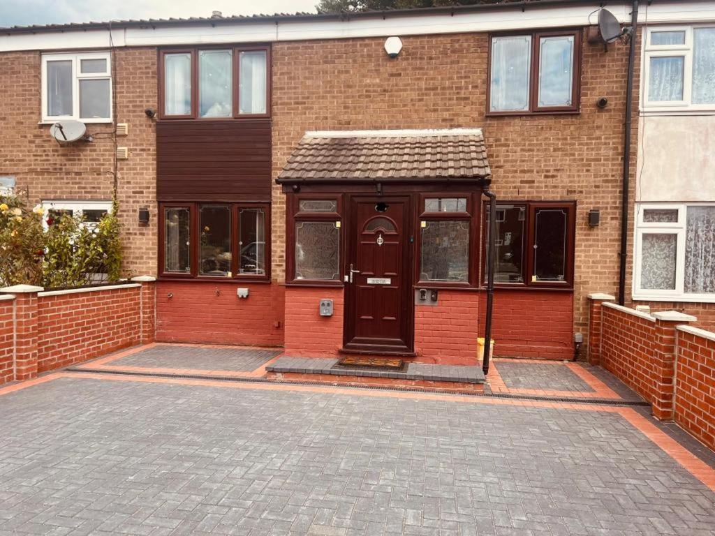 Modern Suites -5 Bedroom House- With Free Parking Birmingham City Εξωτερικό φωτογραφία