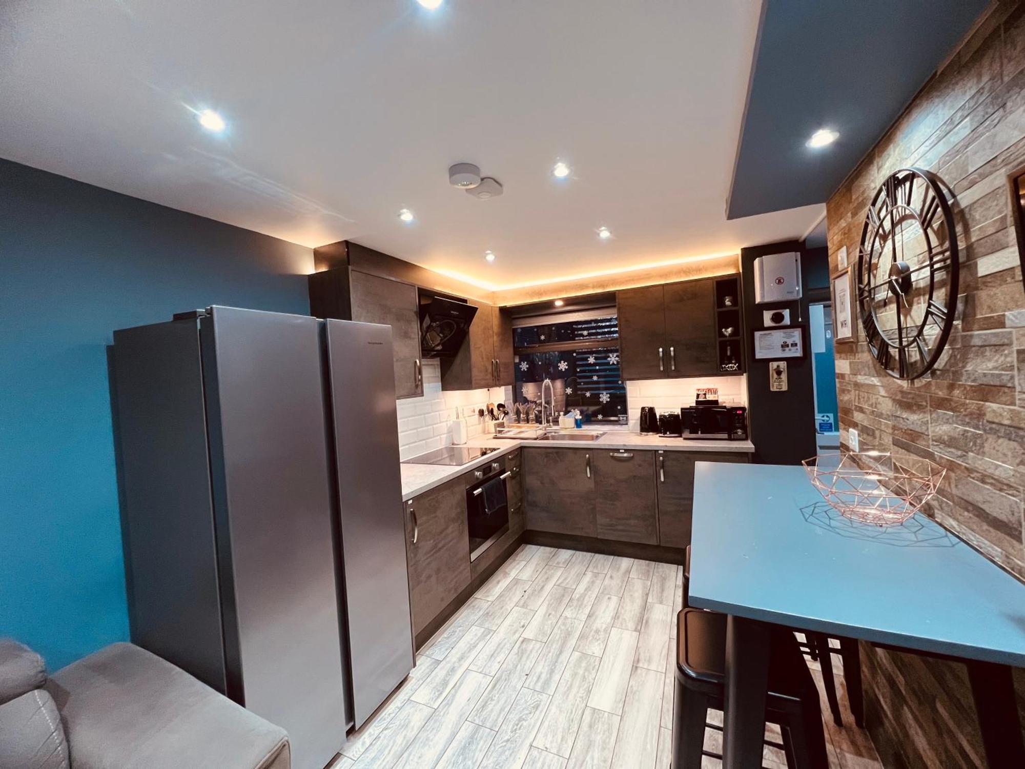 Modern Suites -5 Bedroom House- With Free Parking Birmingham City Εξωτερικό φωτογραφία